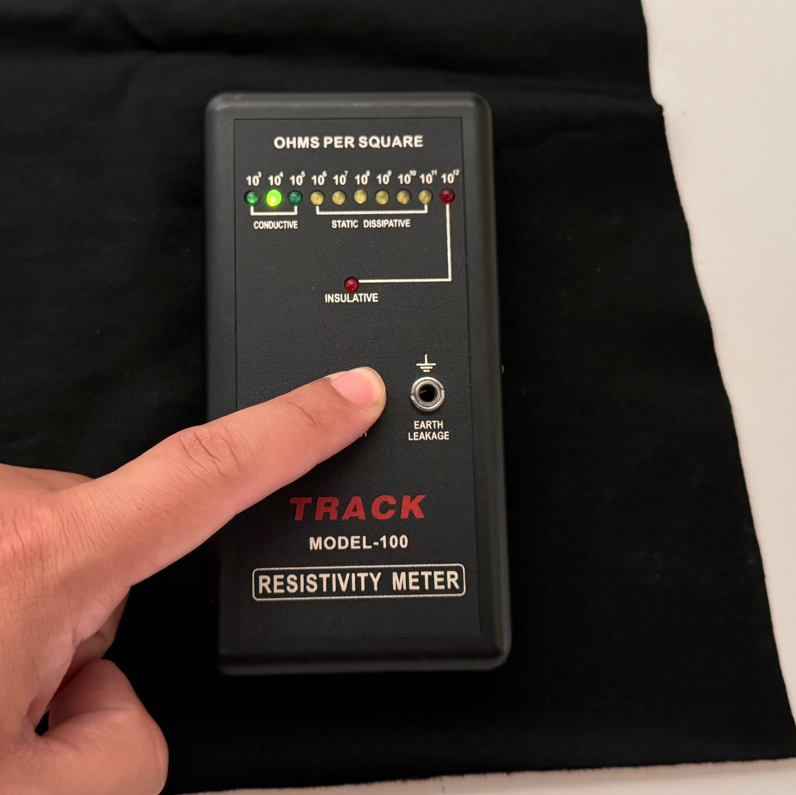Resistivity meter indication surface conductivity is 10000 ohm per square meter
